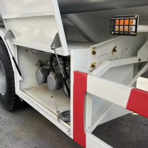 3-Axle Bulk Cement/Dry Powder Tanker Semi-Trailer with 40CMB Tank Capacity (Customizable Capacity)