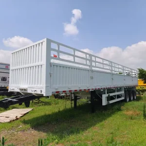 3 Axle Heavy Duty Fence Trailer Semi Cargo Utility Cargo Trailer Fence Semi-trailer for Livestock Cattle