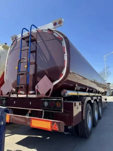 3 axle Diesel gasoline oil Trailer with Large capacity 40 000 45 000 Liter Fuel tank