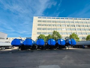 35 Cubic Meter Lined Plastic Semi-trailer