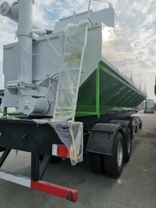 55CBM Bulk Animal Feed Transport Trailer Truck with Cummins Diesel Engine Heavy Duty Van Cargo Tank Rear Camera FAST Gearbox