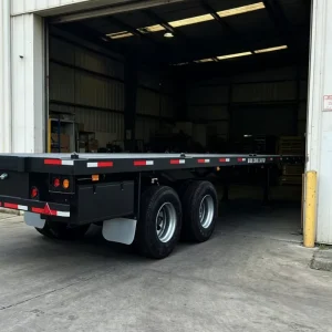 Customized Overloaded Transport Vehicle with 3 Axles Leaf Spring 60T Flatbed Trailer for Port Container Transportation
