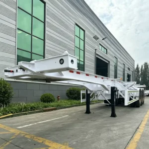 Factory Direct-sale Engineering Equipment Skeleton Semi-trailer 40T Heavy-duty Port Transport Trailer