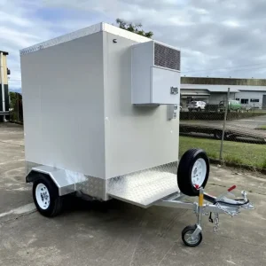 Mobile Cold Storage Trailer Insulated Refrigerated Truck Custom Beverage Ice Cream Transport Fast Food Rust Resistant Cold Chain
