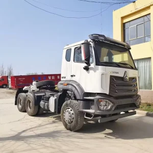 New SinoTruck HOWO NX 6×4 Diesel Tractor Truck Trailer for Mining Transportation 371hp Euro 3 Left