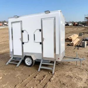 Outdoor Luxury Portable Car Bathroom Toilets Shower VIP Mobile Restroom Trailer Made of Durable Container Material for Parks