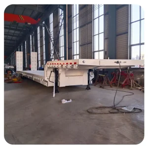 Professional Manufacture 3 Axles 40 Tons Heavy Duty Lowbed Semi Trailer Made of Durable Steel