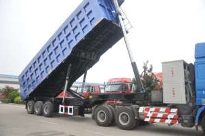 Three Axle 8×4 Left Steering Euro 6 Dump Semi-trailer Transport Vehicle