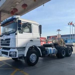 Tractor Trucks 3 Axle Semi Trailer Tractor Low Price High Quality diesel Engine Trailers Truck