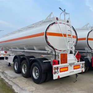 Tri Axle White Painted Metal Fuel Tank Trailer for Commercial Fuel Delivery