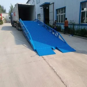 YDCQ Model Mobile Steel Yard Ramp 8-25Ton Capacity 1.8m Lifting Height Container
